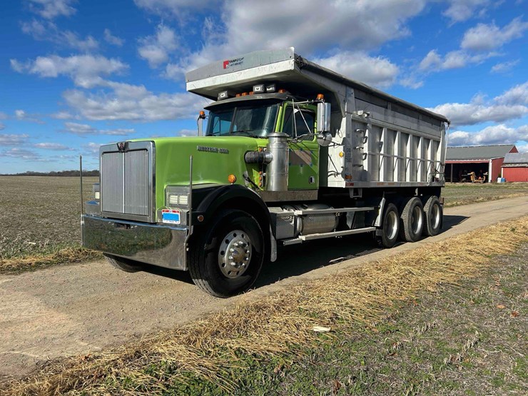 western-star-4964f-image-4