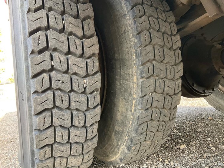 international-1854s-image-53