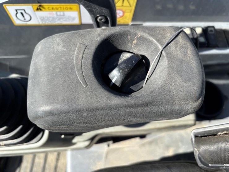 takeuchi-tb240-image-34