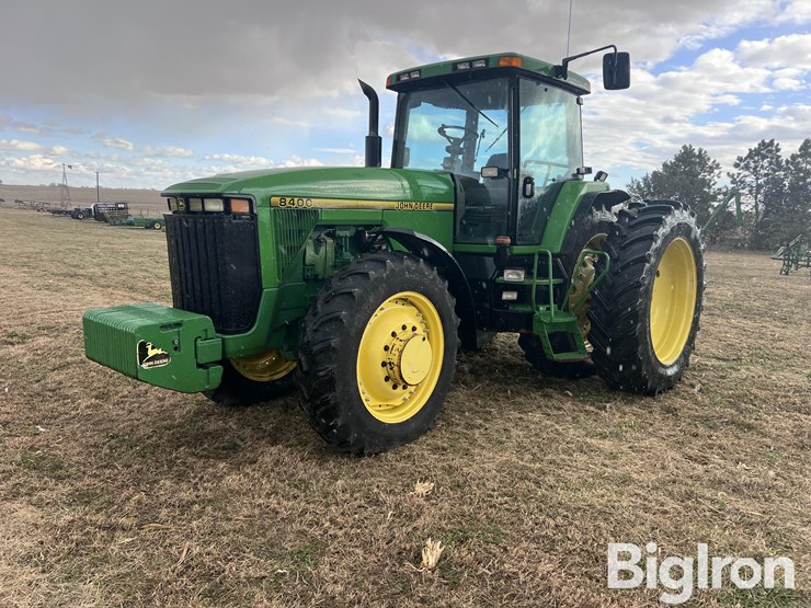 john-deere-8400-image-1