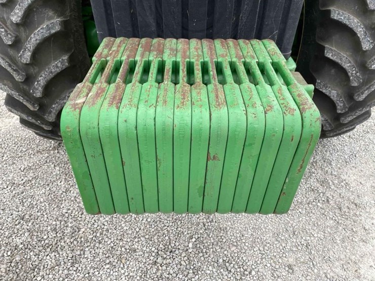 john-deere-8300-image-4