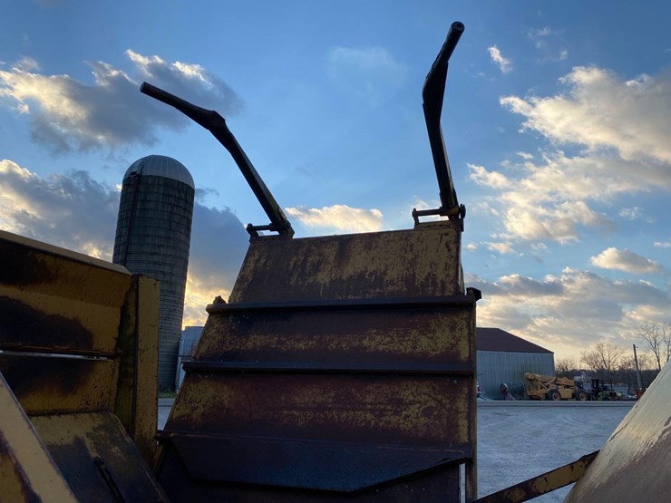 haybuster-256-image-20