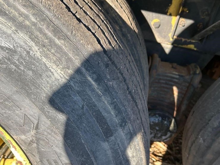 1981-caterpillar-3208-image-29