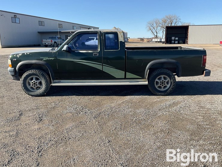 1996-dodge-dakota-sport-image-8