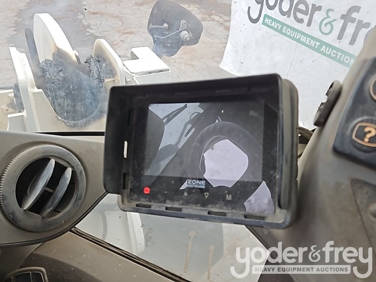 2014-caterpillar-930k-image-41