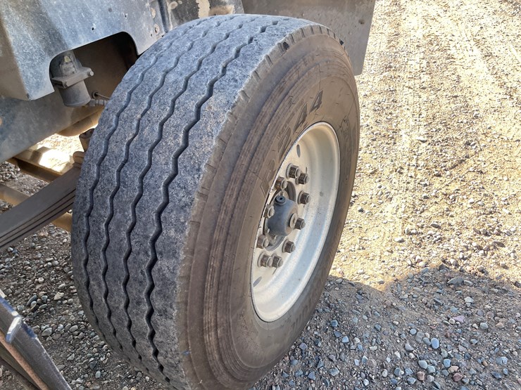 #1105-•-2005-international-5500i-6x4-dump-truck-(has-mn-title)-image-22