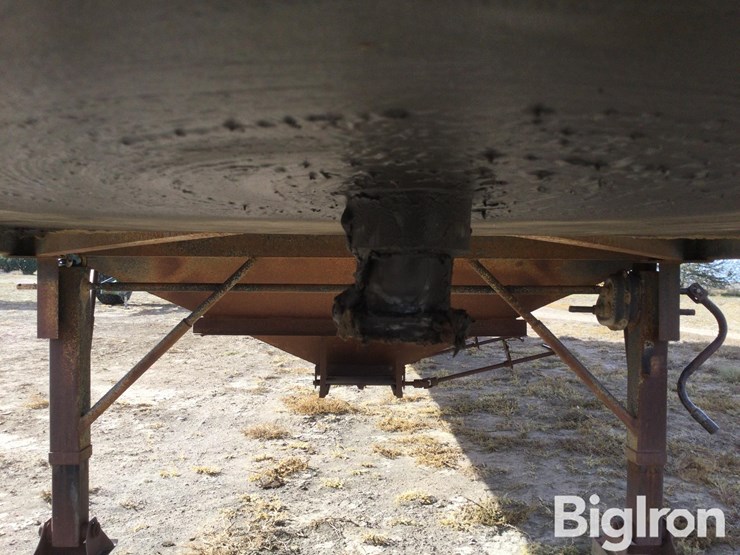 neville-trailer-image-9