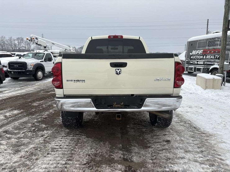 2007-dodge-1500-image-4