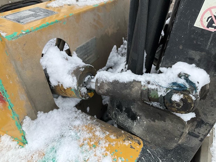 mitsubishi-fg30-image-38