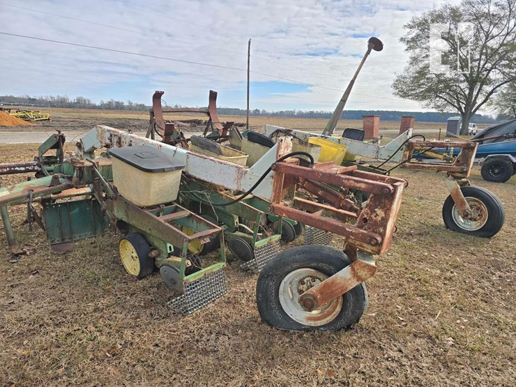 john-deere-7100-image-4