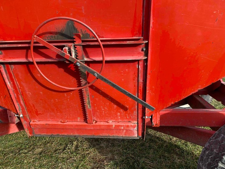 unverferth-mccurdy-325-image-26