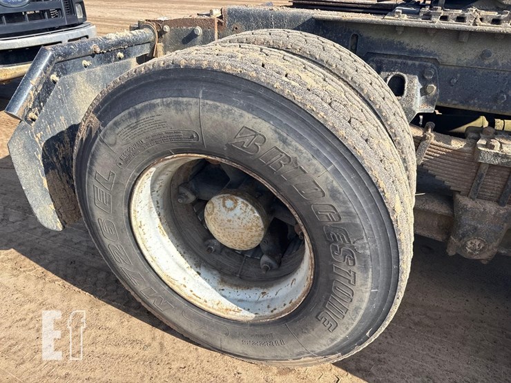 1995-ford-ltl9000-image-14