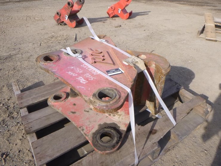 caterpillar-450f-image-4