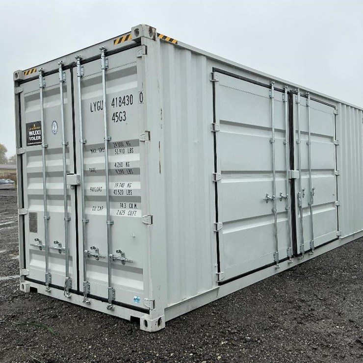 #4007 • One Trip 2025 40' High Cube MultiDoor Container