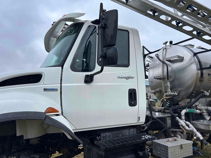 international-durastar-4300-image-14