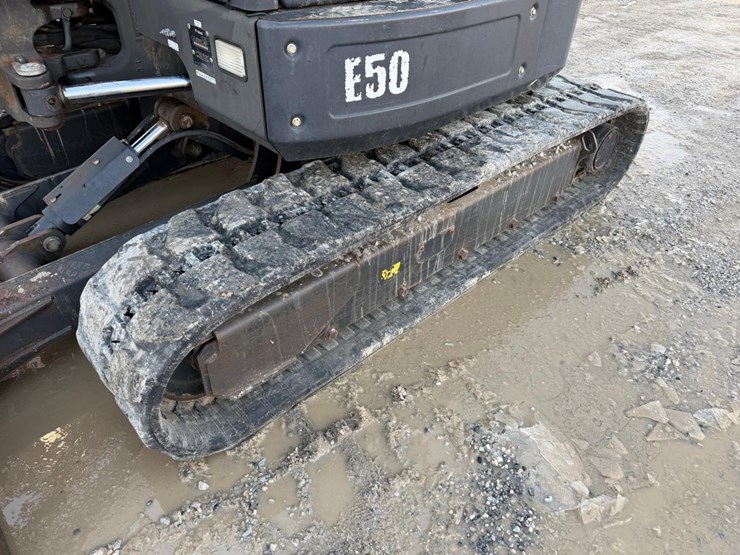 bobcat-e50-image-13