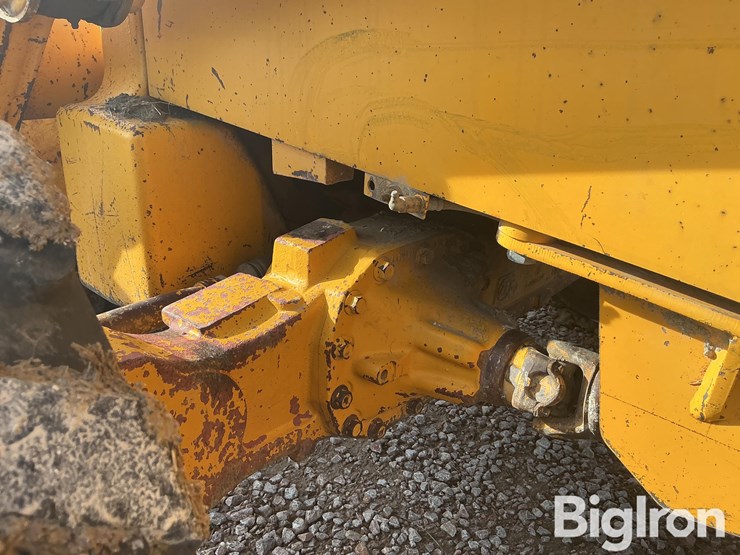 john-deere-310d-image-15