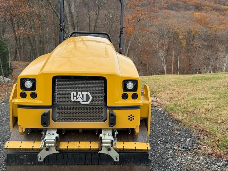 caterpillar-cb4.0-image-2