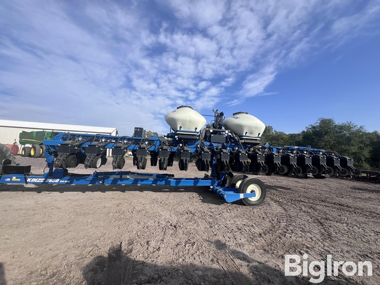 2020-kinze-3660-image-7