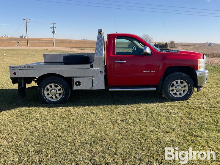 chevrolet-silverado-2500-image-4