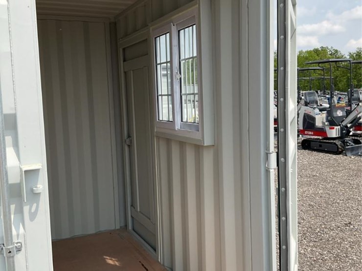 #4019-•-one-trip-9'-mini-container-image-11