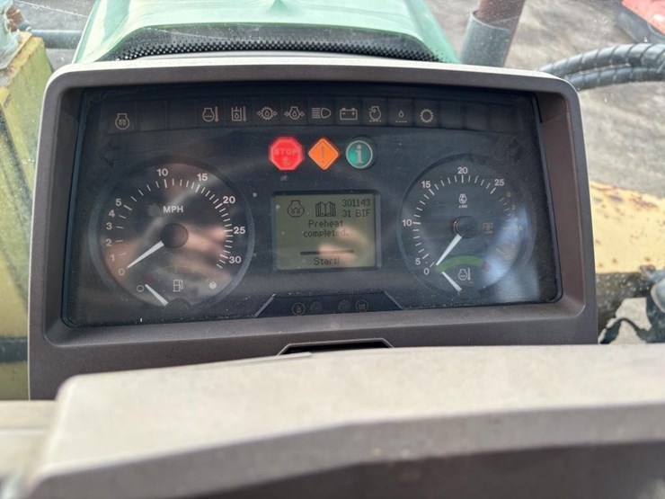 john-deere-7220-image-31