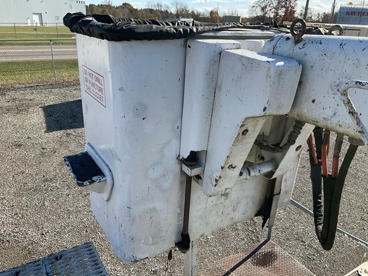 2001-international-4900-image-84