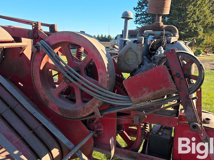 new-holland-77-image-17