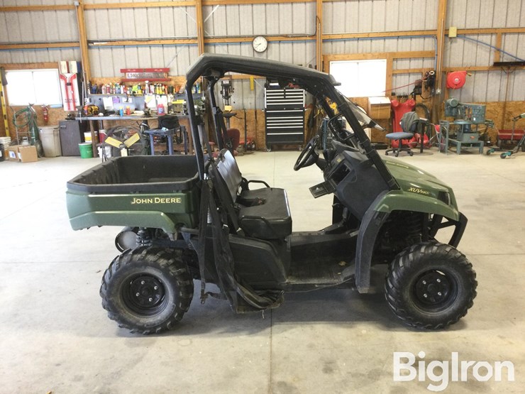 john-deere-gator-image-4