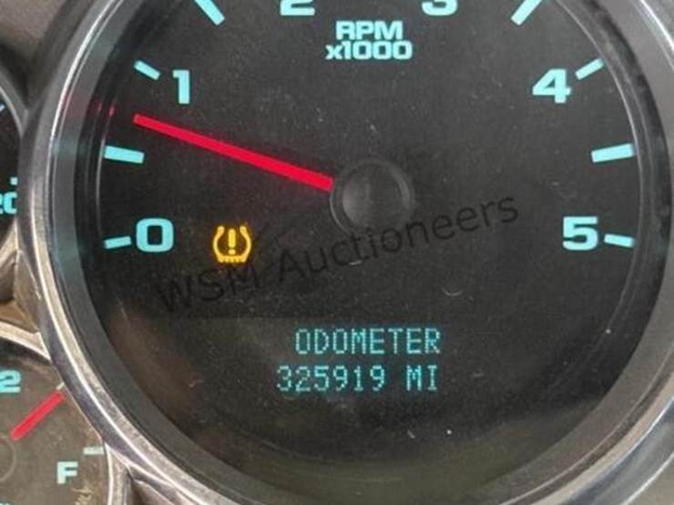 chevrolet-silverado-2500hd-image-21