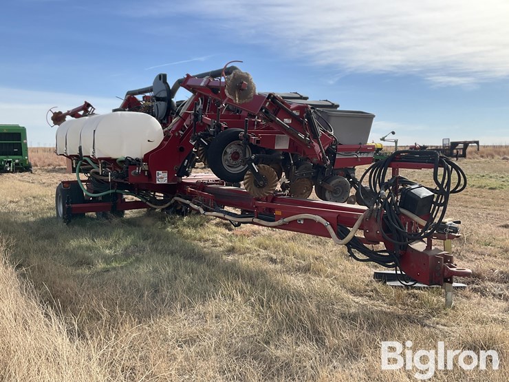 2016-case-ih-1200-image-3