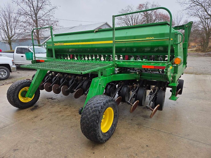 john-deere-1590-image-3