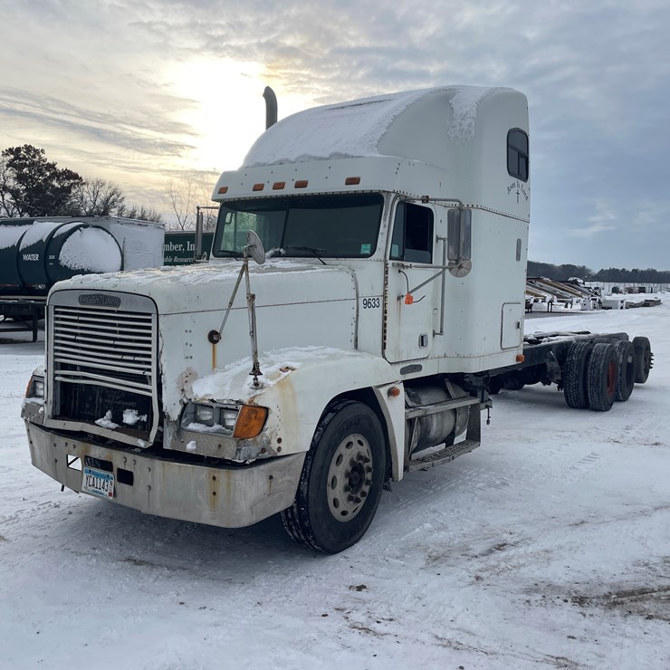 #1154 • 1996 Freightliner Truck Tractor (Has MN Reconstructed Title)