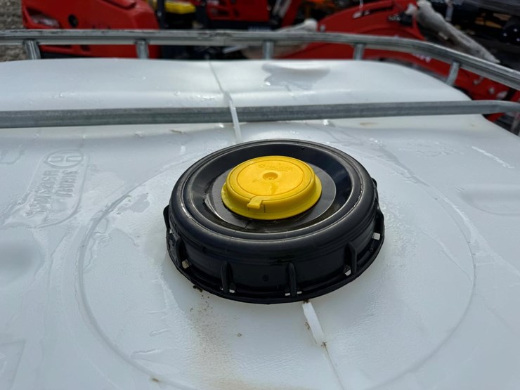 water-tank-tote-image-6