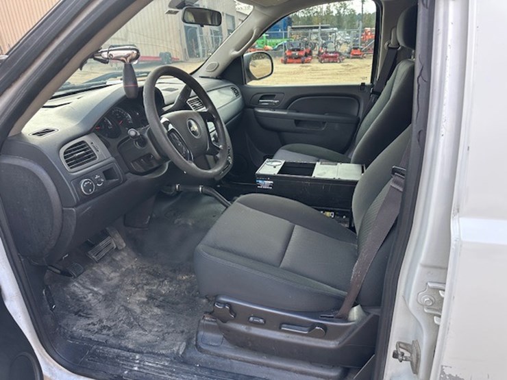 chevrolet-tahoe-image-31