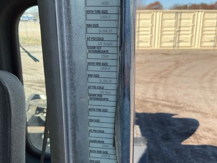 kenworth-t800-image-10