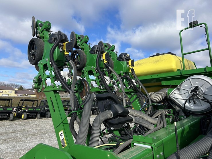 john-deere-1795-image-37