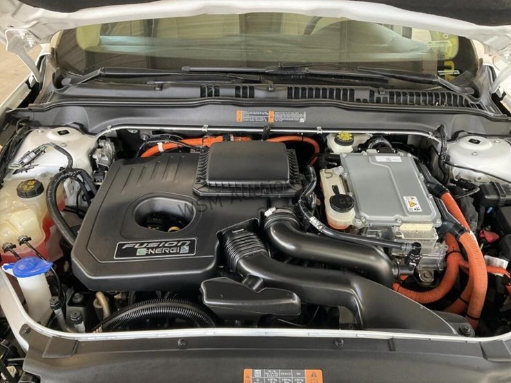 2016-ford-fusion-hybrid-sdn-image-11