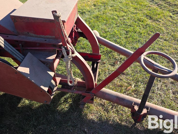 new-holland-77-image-11