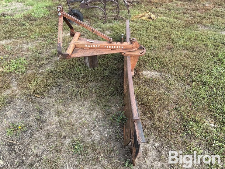 massey-ferguson-9-image-8