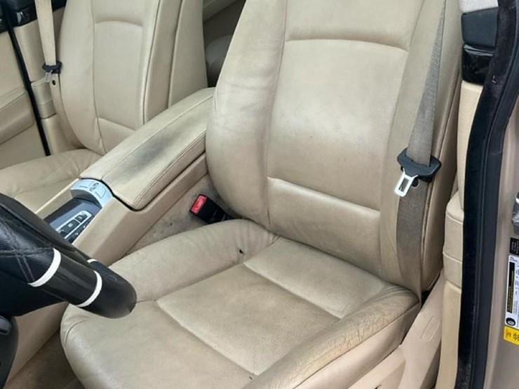 #2053-•-2010-bmw-550gt-car*-image-49