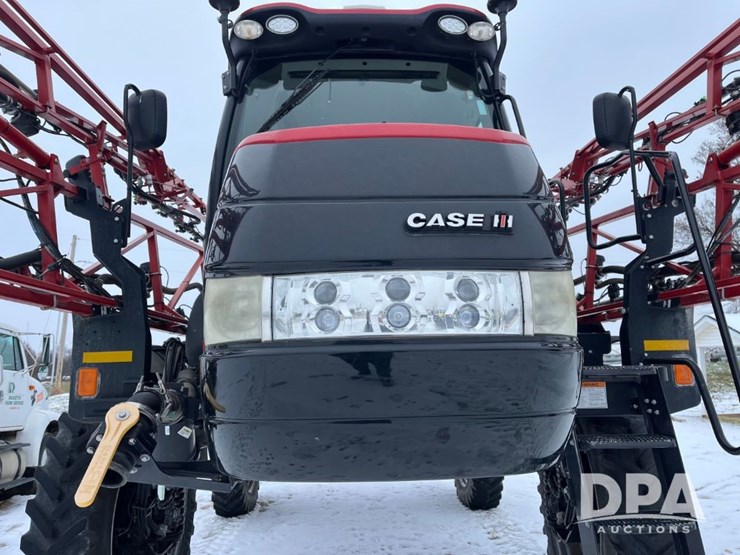 case-ih-patriot-3340-image-19