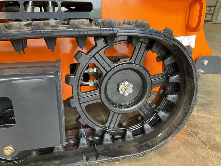 #1006-•-new-land-hero-ldh-t460-mini-track-skid-steer-loader*-image-16