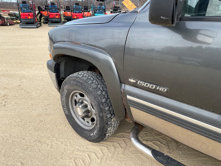 chevrolet-silverado-1500hd-image-40