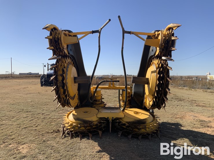 2018-new-holland-750bfia-image-2