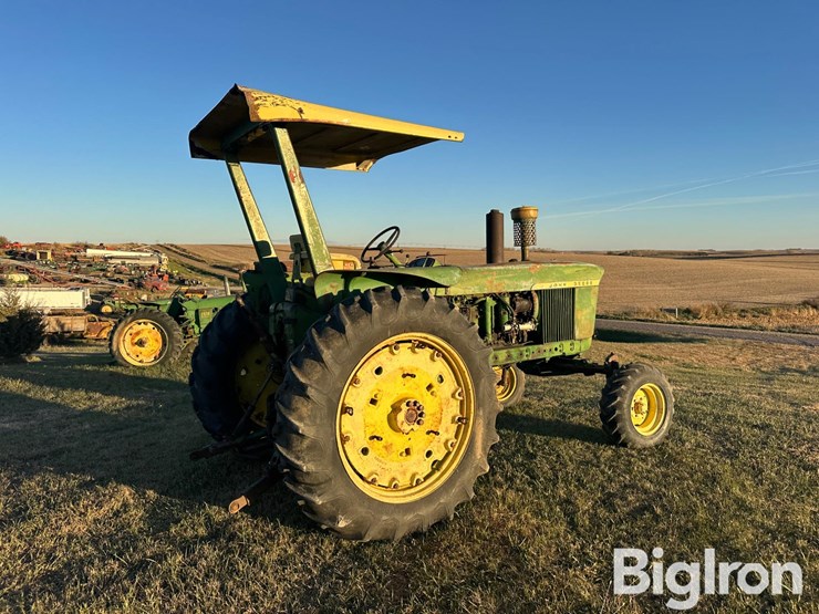 john-deere-4010-image-5