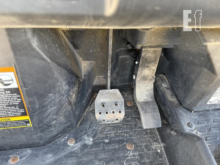 john-deere-gator-xuv-835m-image-23