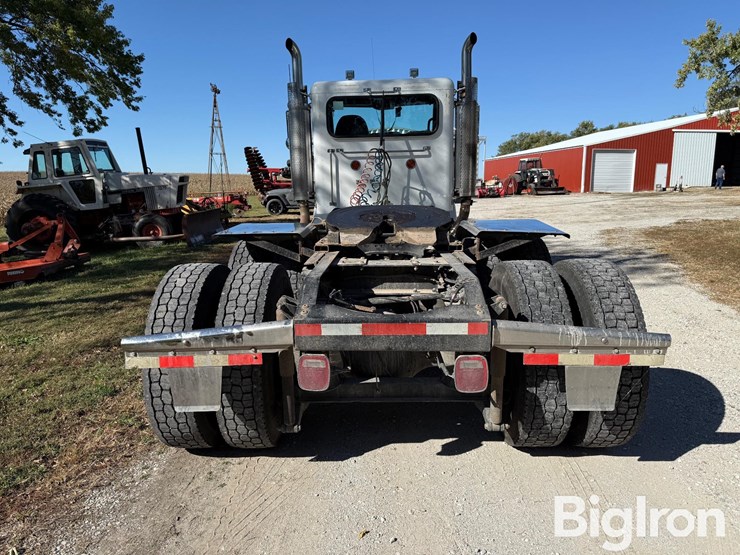 2008-peterbilt-388-image-6
