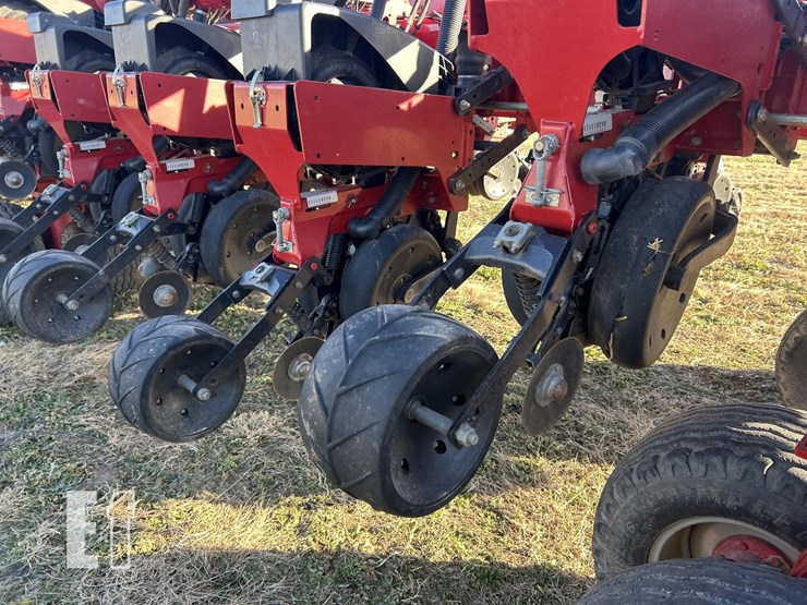 2013-case-ih-1265-image-12