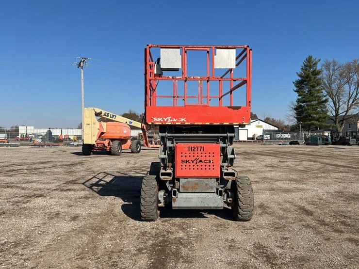 skyjack-sj7135rt-image-8